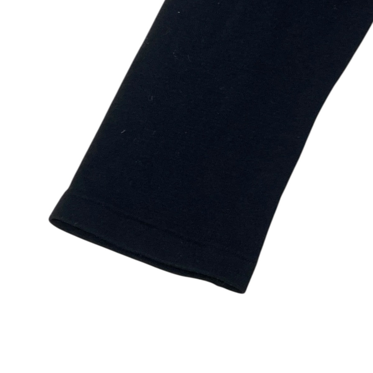 ネックスリットロングスリーブTシャツ