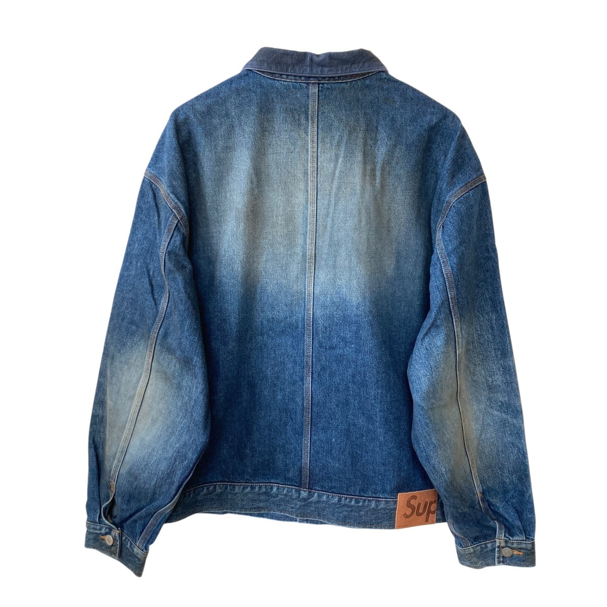 Supreme 25AWDistressed Selvedge Trucker Jacket WASHED INDIGOデニムジャケットFW25J3 古着・中古-2枚目のアイテム画像