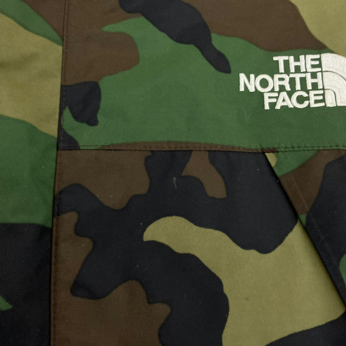 THE NORTH FACE カモフラマウンテンパーカーNP61535 古着・中古-6枚目のアイテム画像