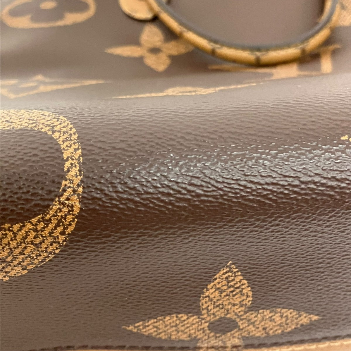 LOUIS VUITTON オンザゴーGMモノグラムトートバッグM45320 古着・中古-6枚目のアイテム画像