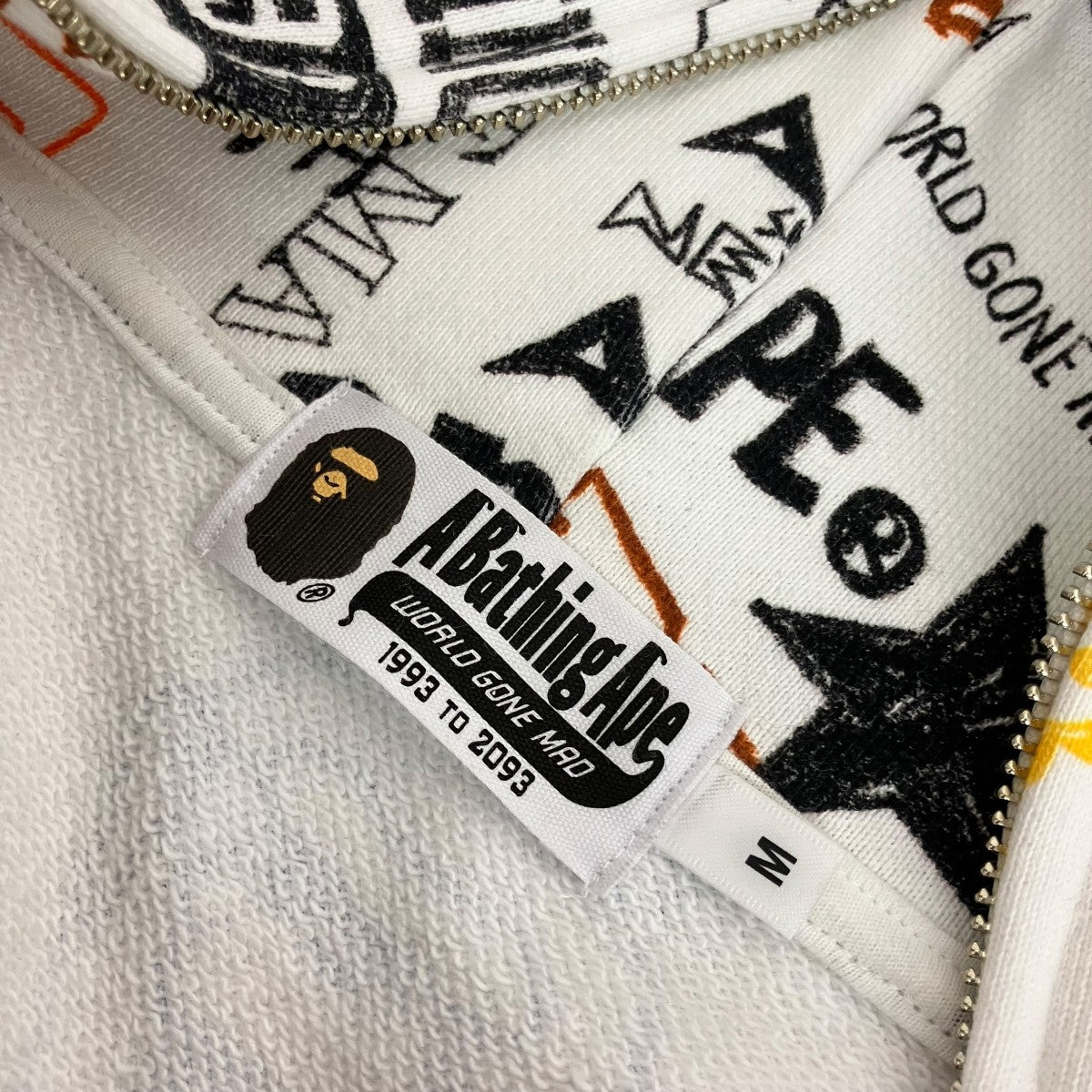 A BATHING APE(アベイシングエイプ) Shark Hand-Drawn Graphic Zip-Up