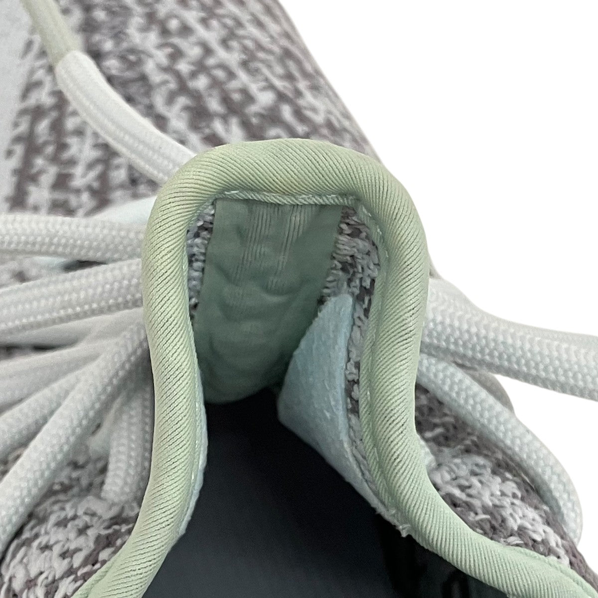 adidas YEEZY Boost 350 V2ローカットスニーカーB37571 古着・中古-8枚目のアイテム画像
