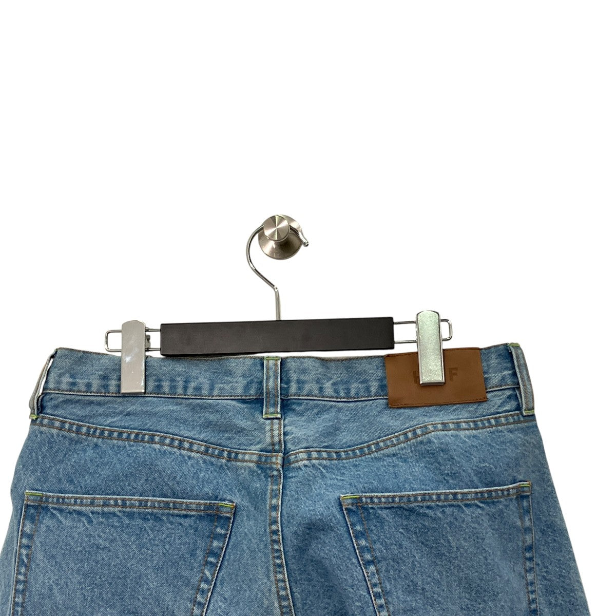 デニムパンツ