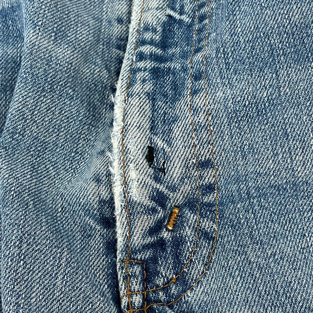 ボタン裏8 TALONデニムパンツ517 0217