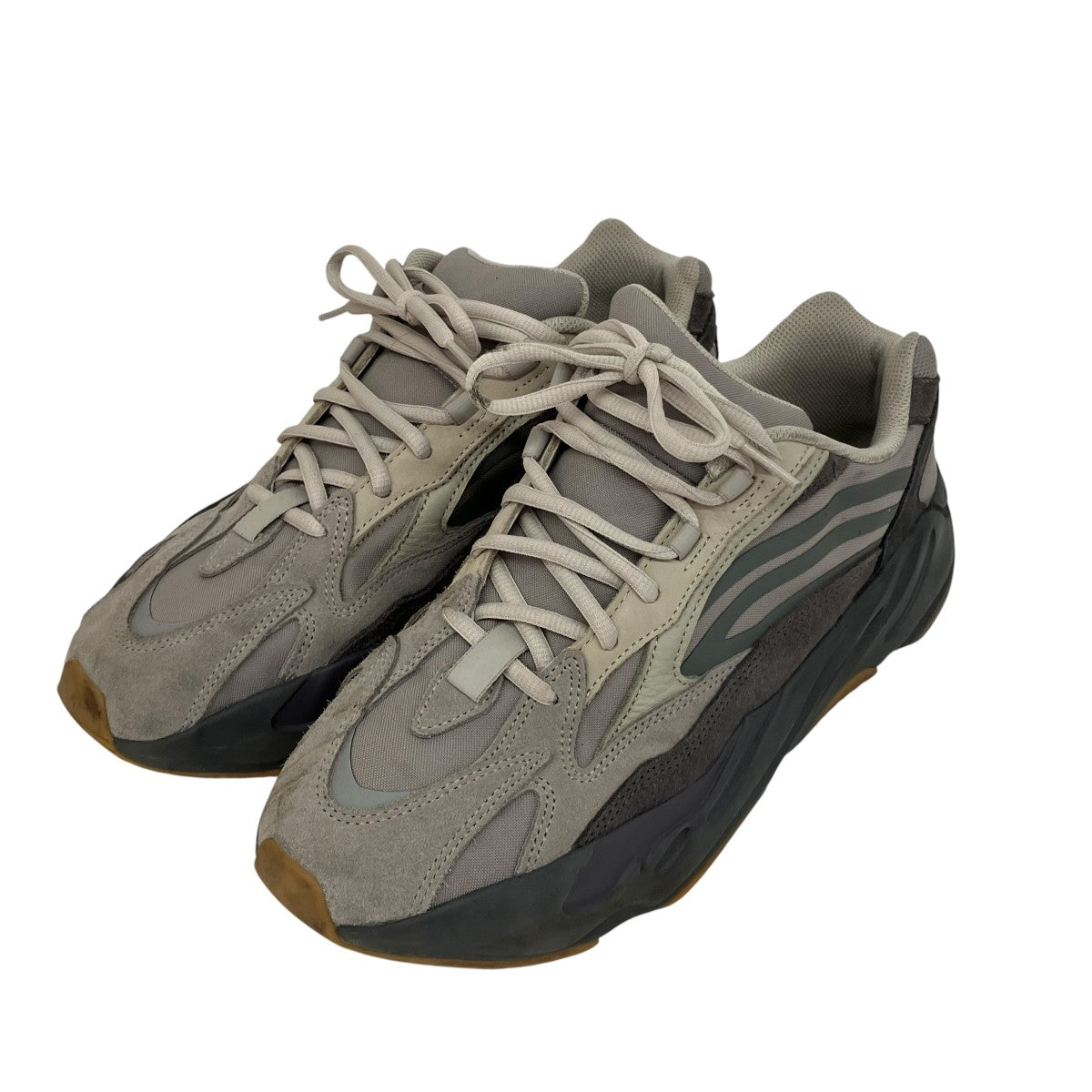 Yeezy Boost 700 V2 TephraローカットスニーカーFU7914