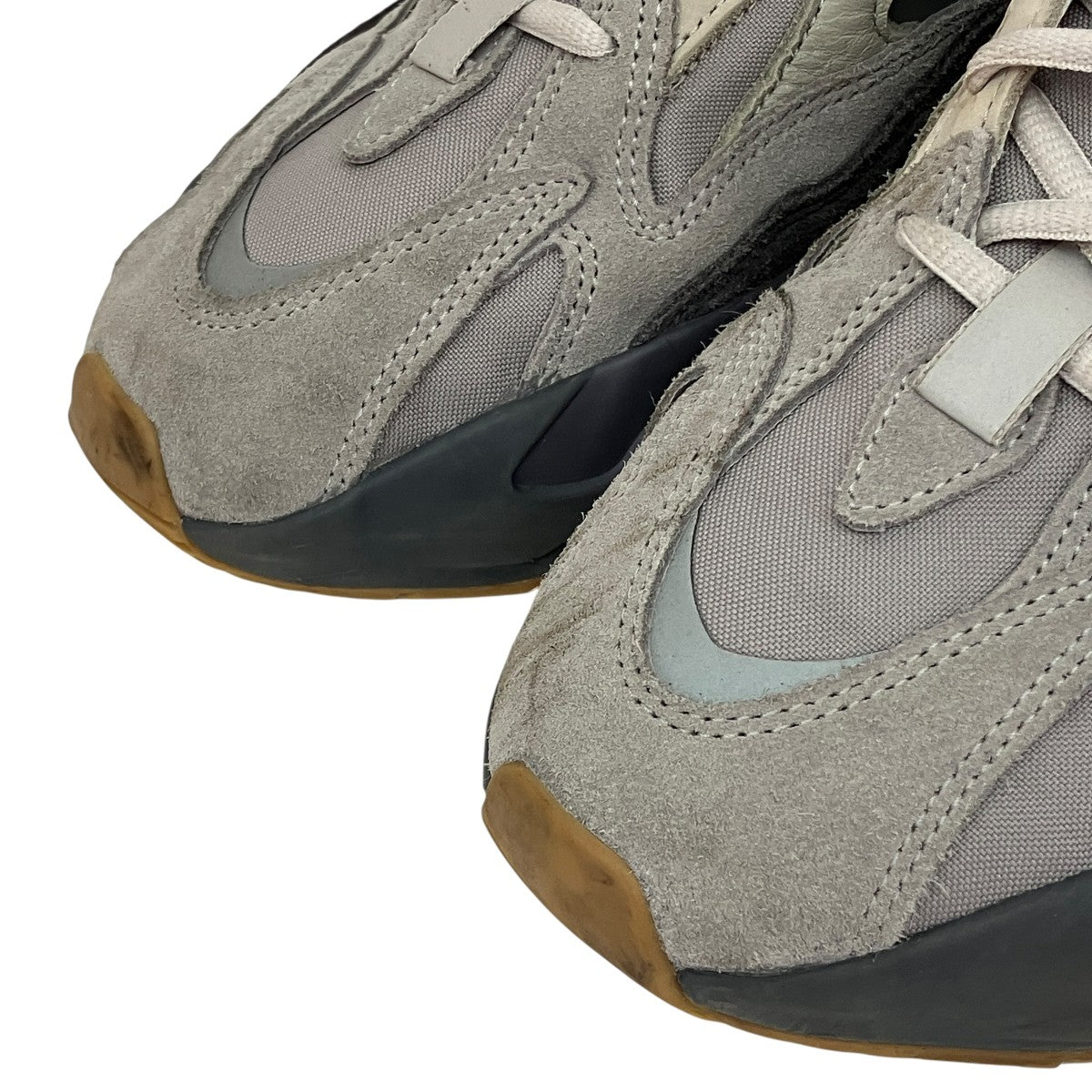 Yeezy Boost 700 V2 TephraローカットスニーカーFU7914