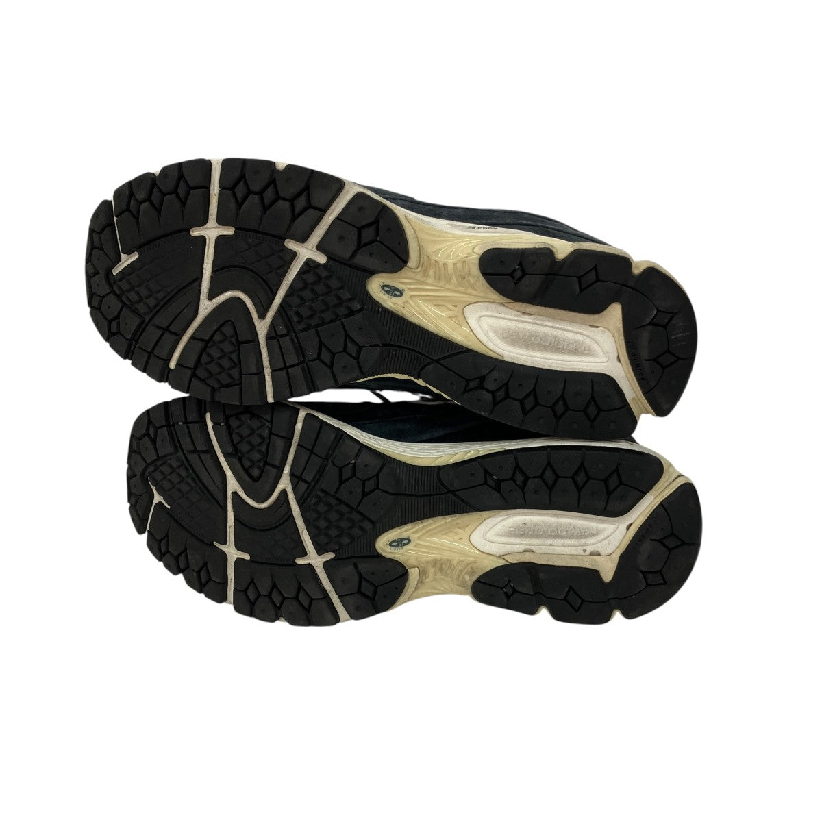 NEW BALANCE スニーカーM2002RCA 古着・中古-3枚目のアイテム画像