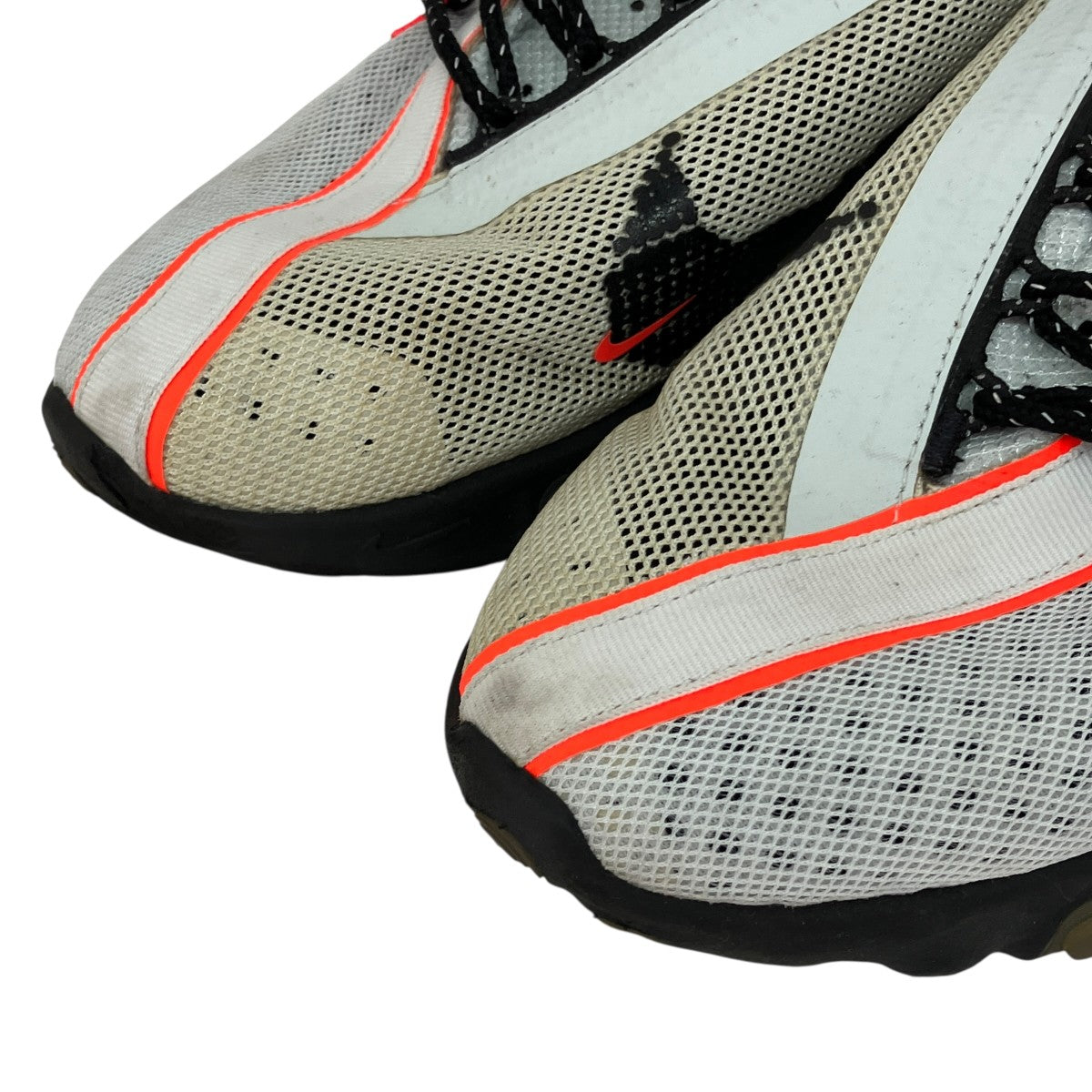 LEBRON 16ハイカットスニーカーAO2588-002