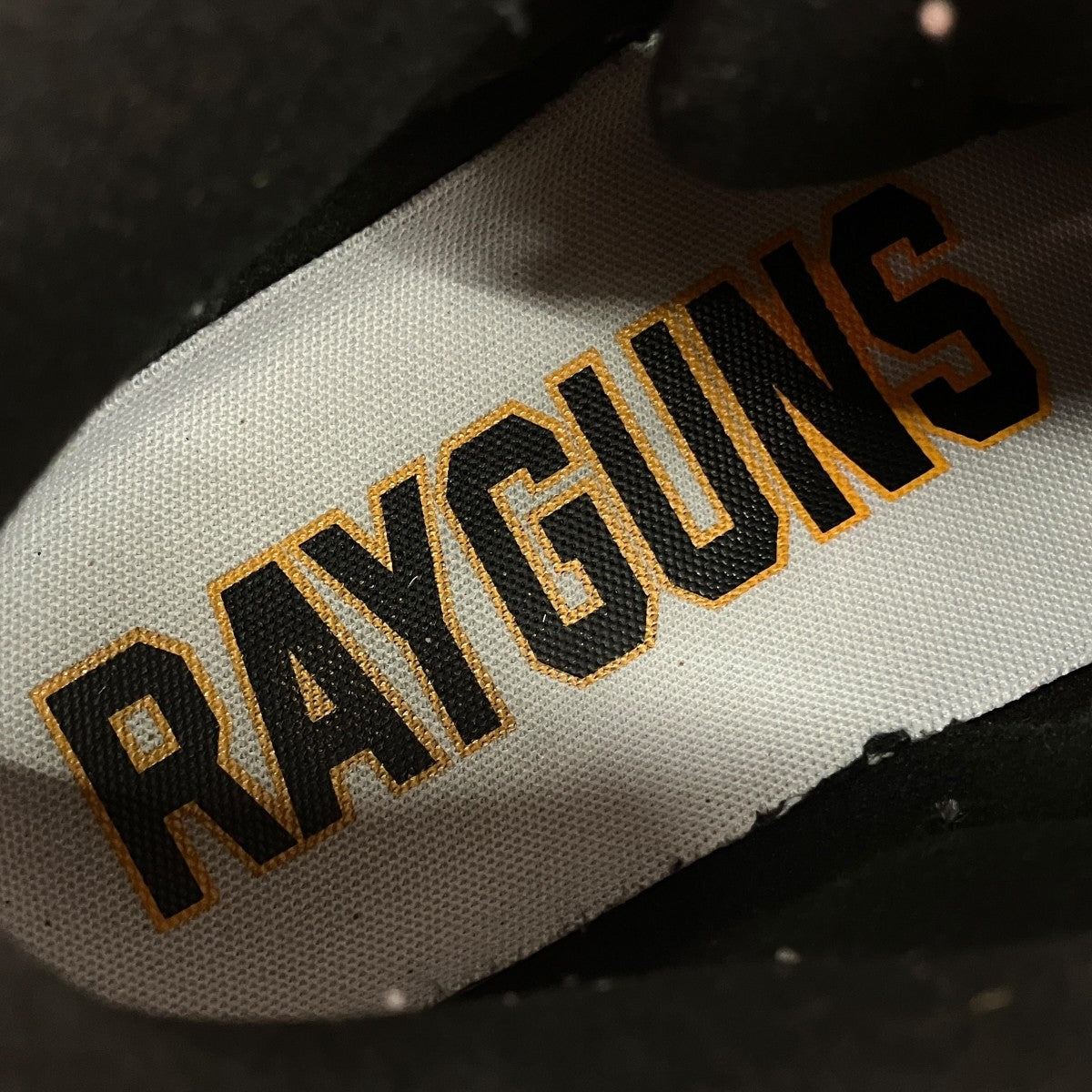 AIR MORE UPTEMPO RAYGUNSハイカットスニーカーDD9223-100