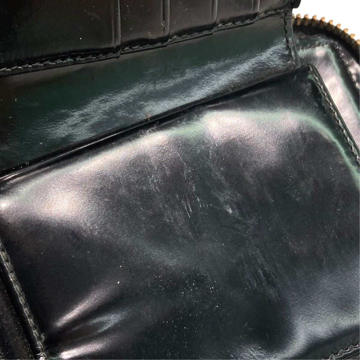 ドット柄ラウンドジップ財布