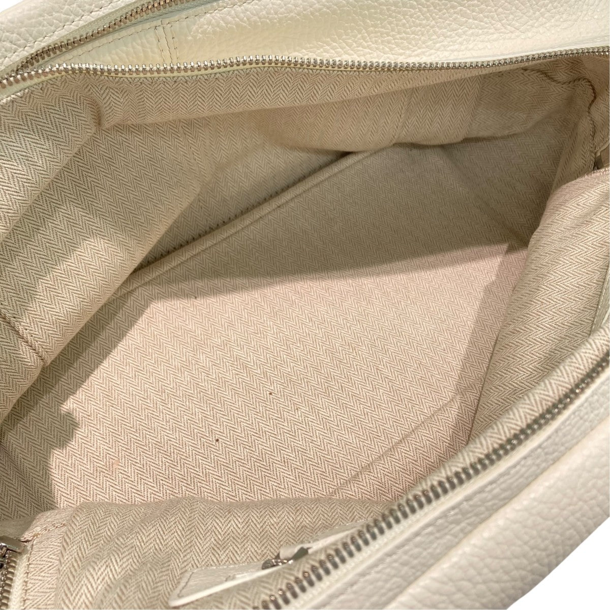 Bonner Square Leather Bagハンドバッグ