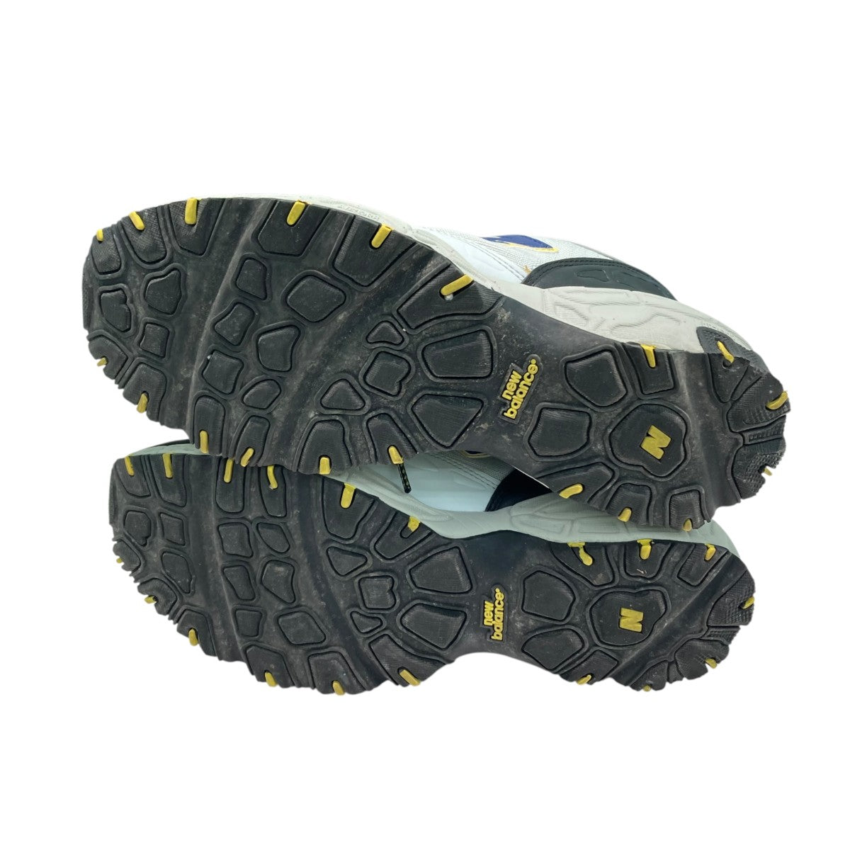 ローカットスニーカーM801AT