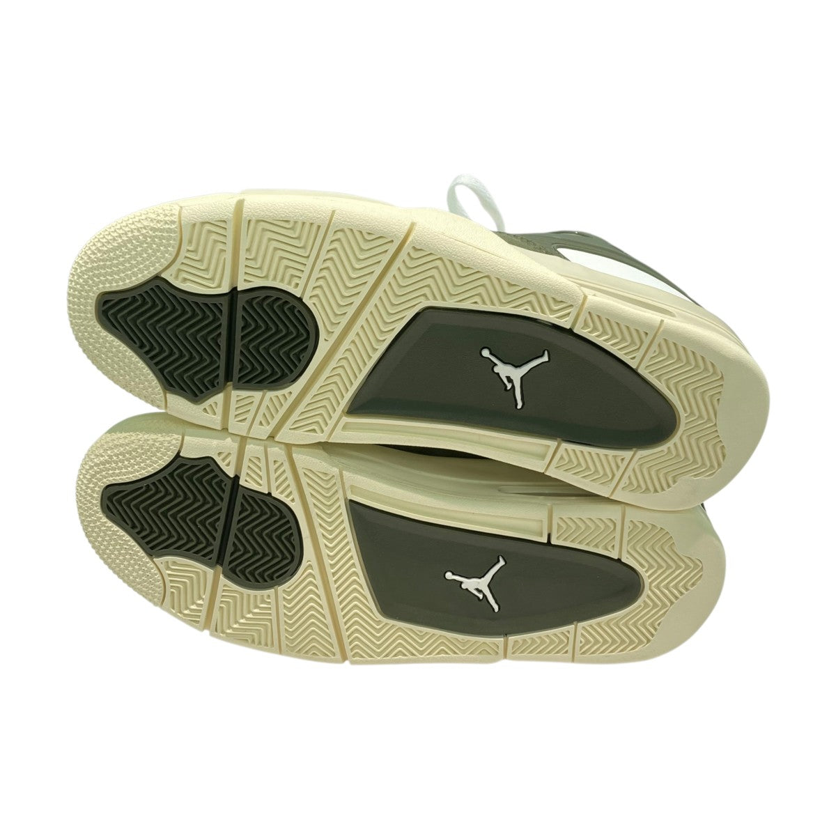 Sail Coconut Milk Medium OliveローカットスニーカーFQ7940-121