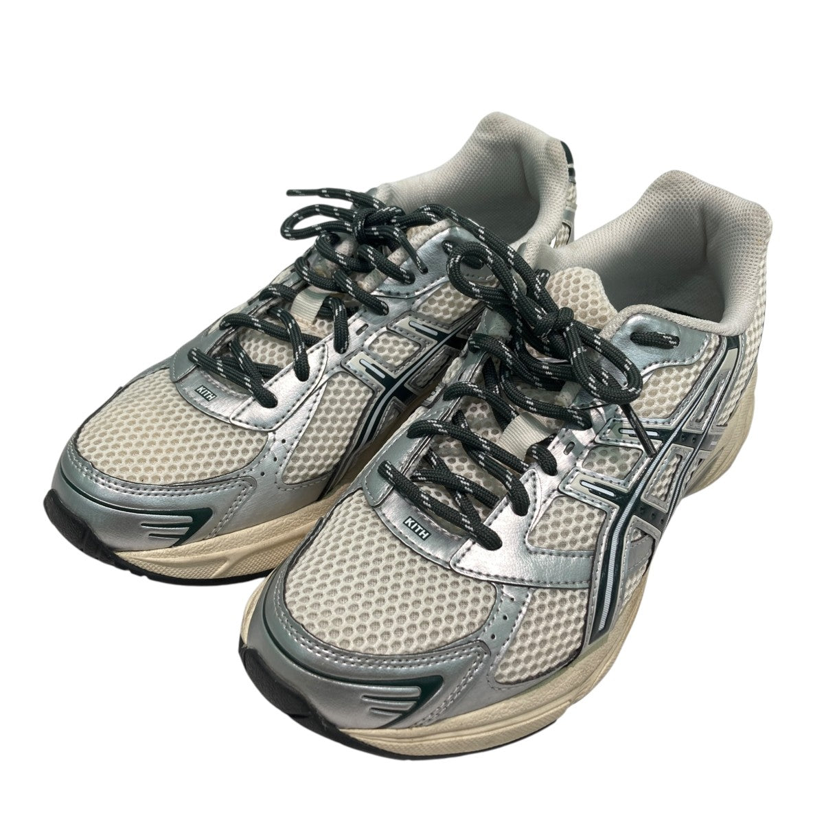 GEL-1130スニーカー1203A565