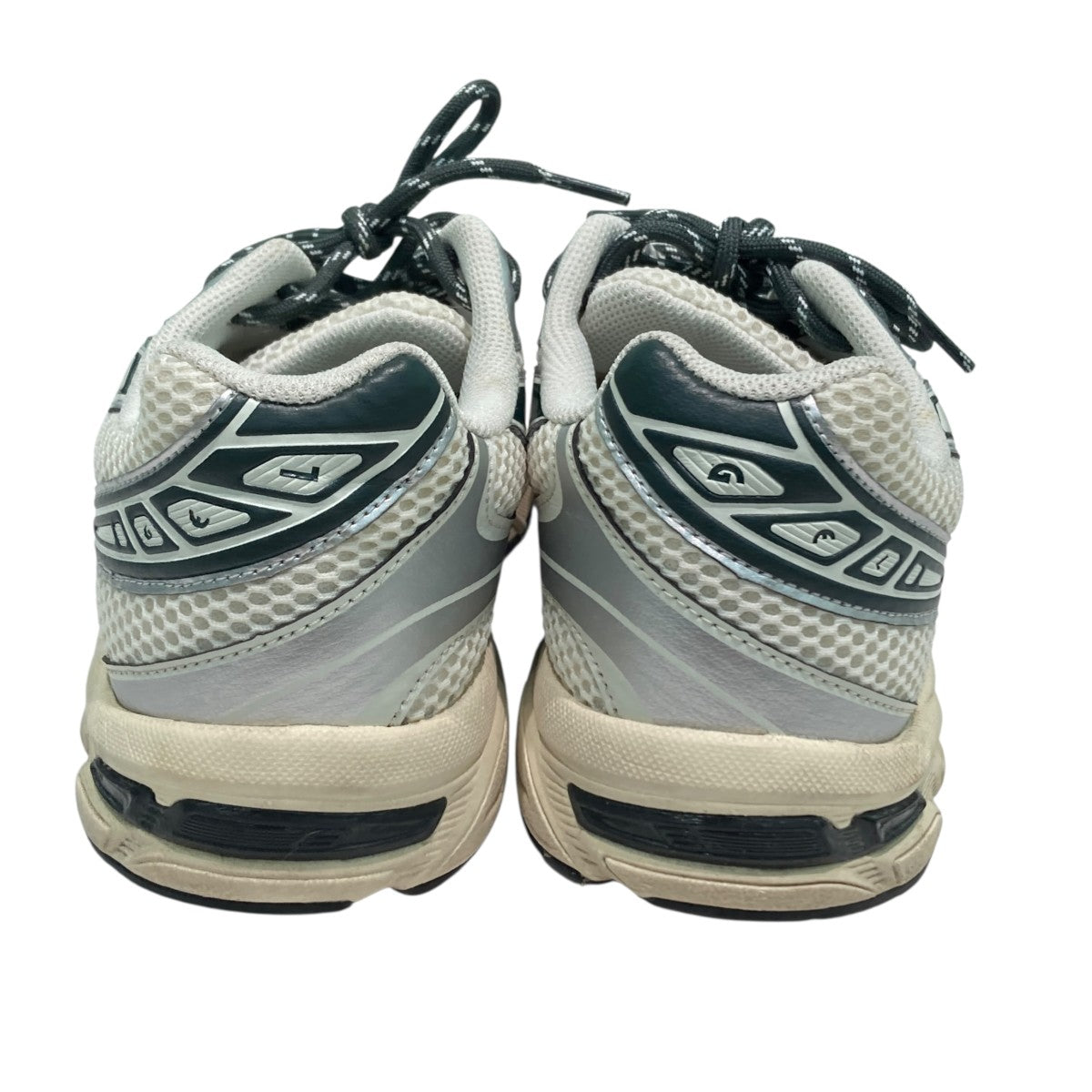 GEL-1130スニーカー1203A565