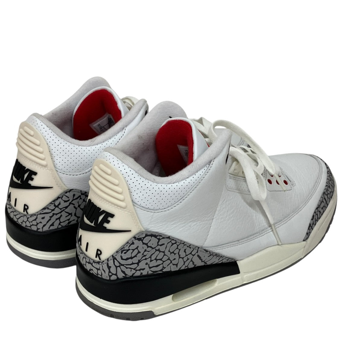 NIKE Air Jordan 3 RetroスニーカーDN3707-100 古着・中古-2枚目のアイテム画像