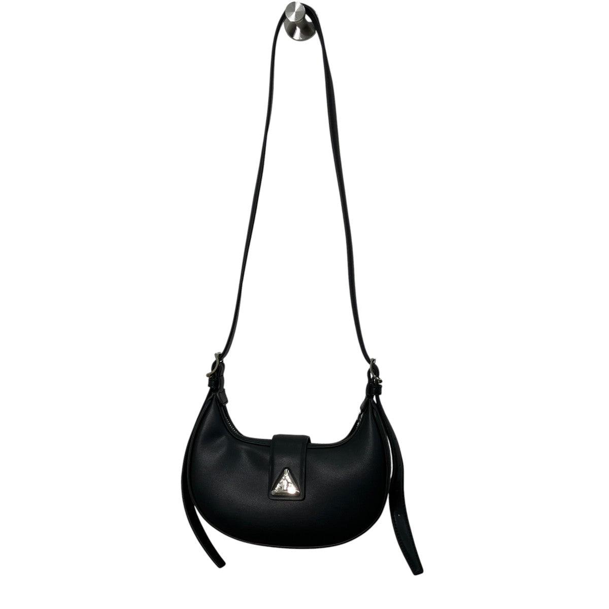 CHARLES ＆ KEITH トライアングルバックルワンショルダーバッグ50271205 古着・中古-1枚目のアイテム画像