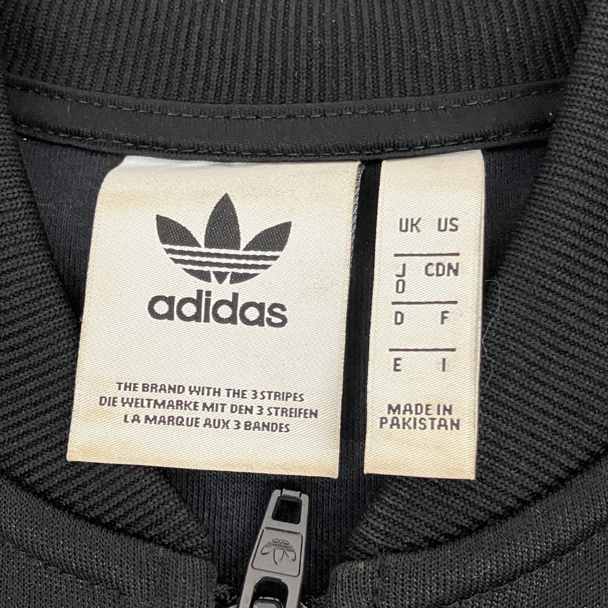 adidas トラックジャケットCW1256 古着・中古-5枚目のアイテム画像