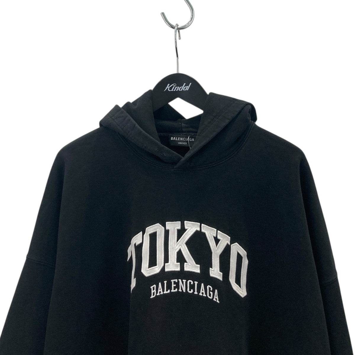 CITIES TOKYO 限定　ロゴ刺繍スウェットパーカー674986
