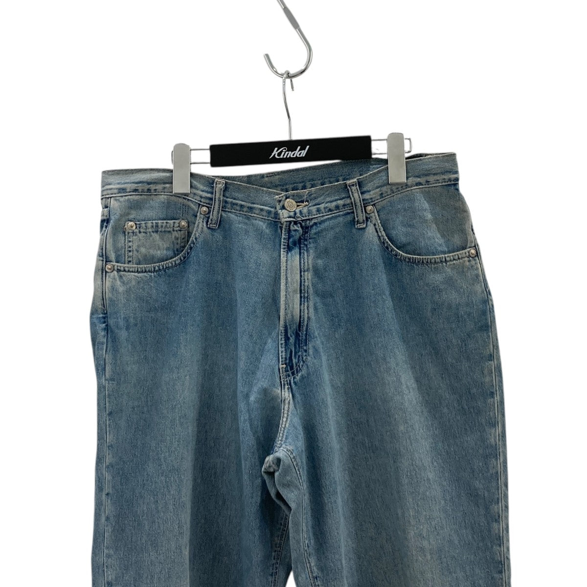デニムパンツ／ジーンズ