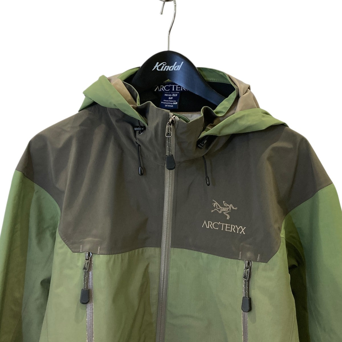 ARC’TERYX カナダ製 GORE-TEX XCRマウンテンパーカー 古着・中古-2枚目のアイテム画像
