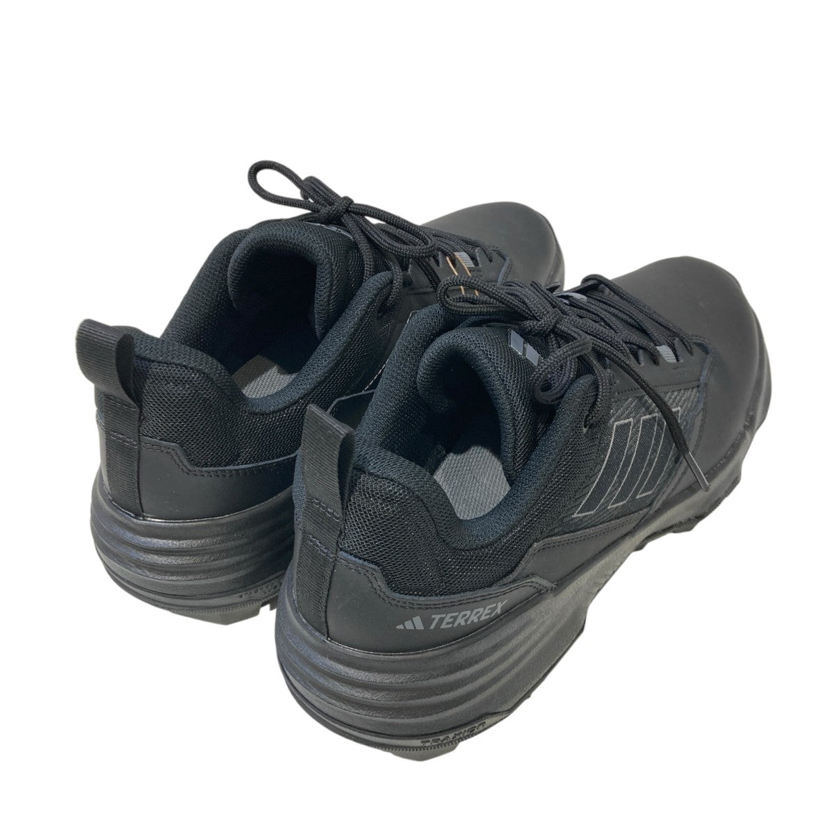 adidas TERREX UNITY LEA LOWスニーカーIF4980 古着・中古-2枚目のアイテム画像
