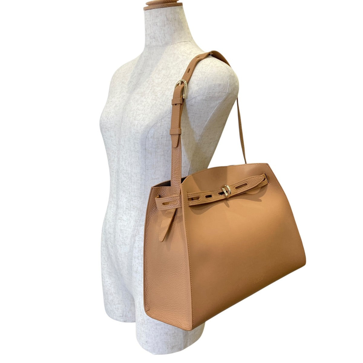 FURLA マルゲリータ MサイズハンドショルダーバッグWB00157 古着・中古-9枚目のアイテム画像