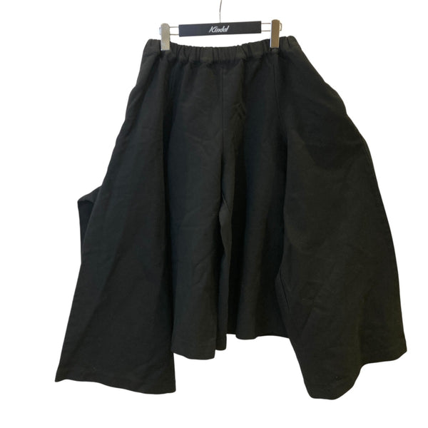 COMME des GARCONS(コムデギャルソン) 23SS4本脚 変形ハーフパンツGK