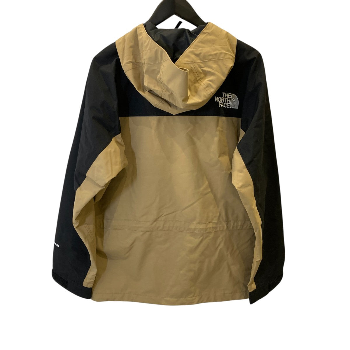 Mountain Light JacketマウンテンパーカーNP11834