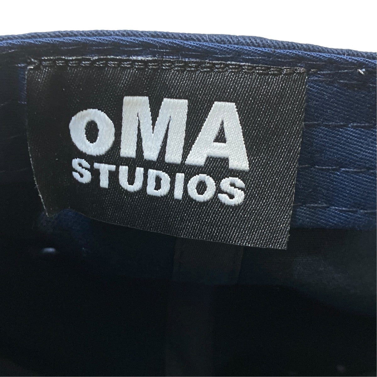 OMA STUDIO(オーマスタジオ) NYキャップ ネイビー｜【公式】カインド